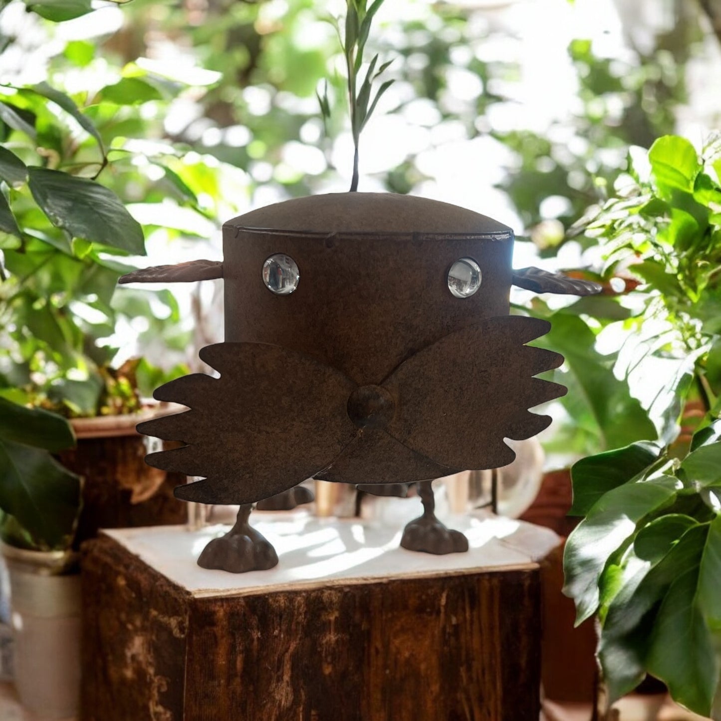 Wobbly Metal Garden Dog