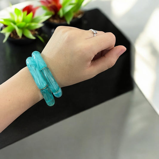 Set of 2 Acrylic Beaded Bracelets