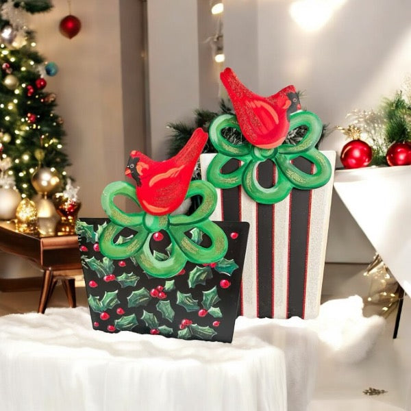 Cardinal Gift Box Decor