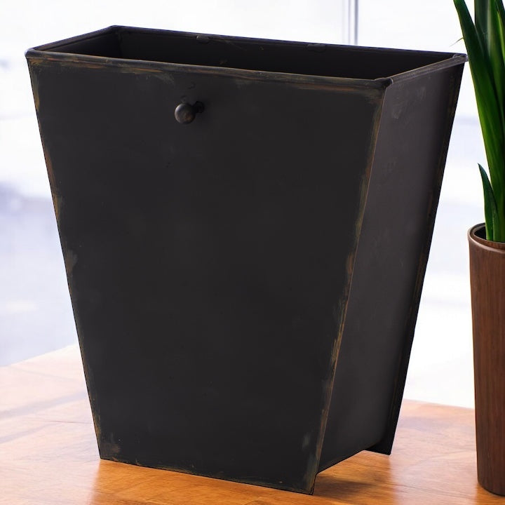 Round Top Black Planter