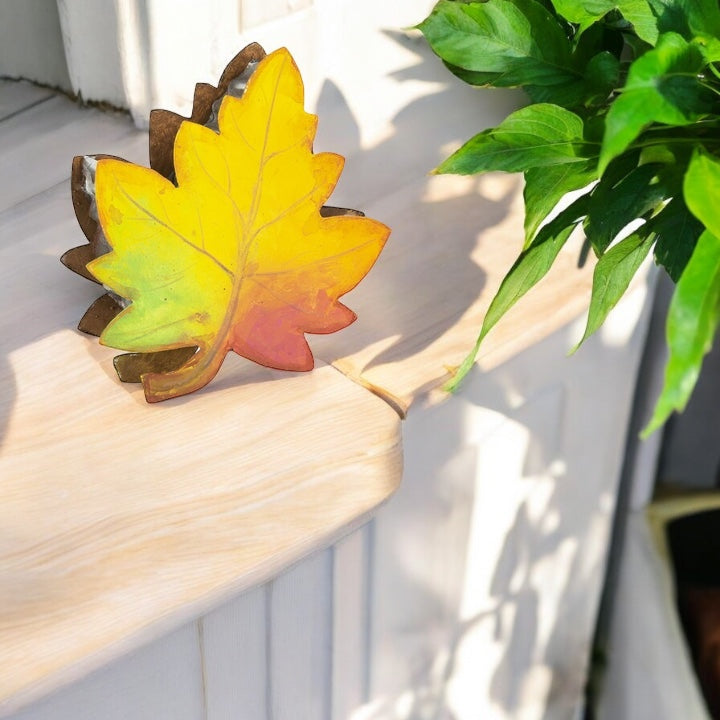 Round Top Double Sided Leaf Decor