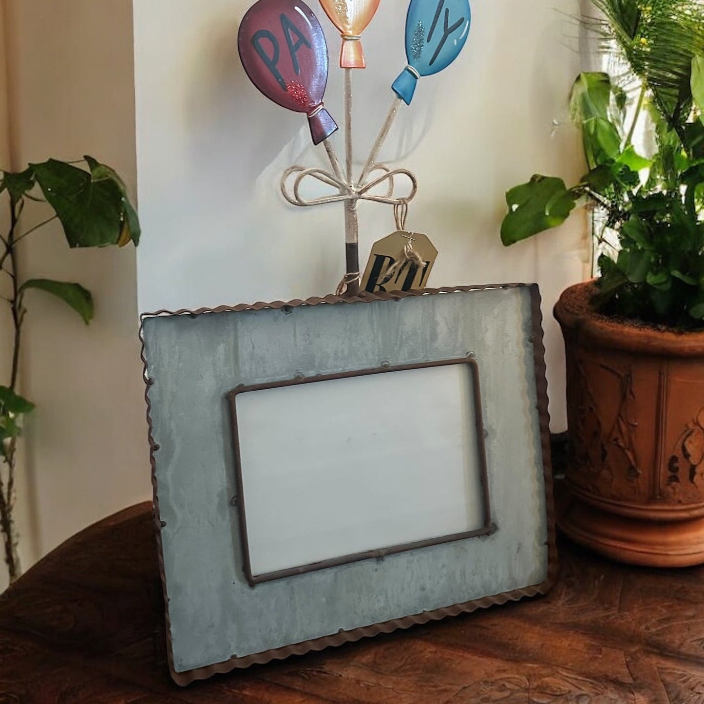 Rust Finial Photo Frame