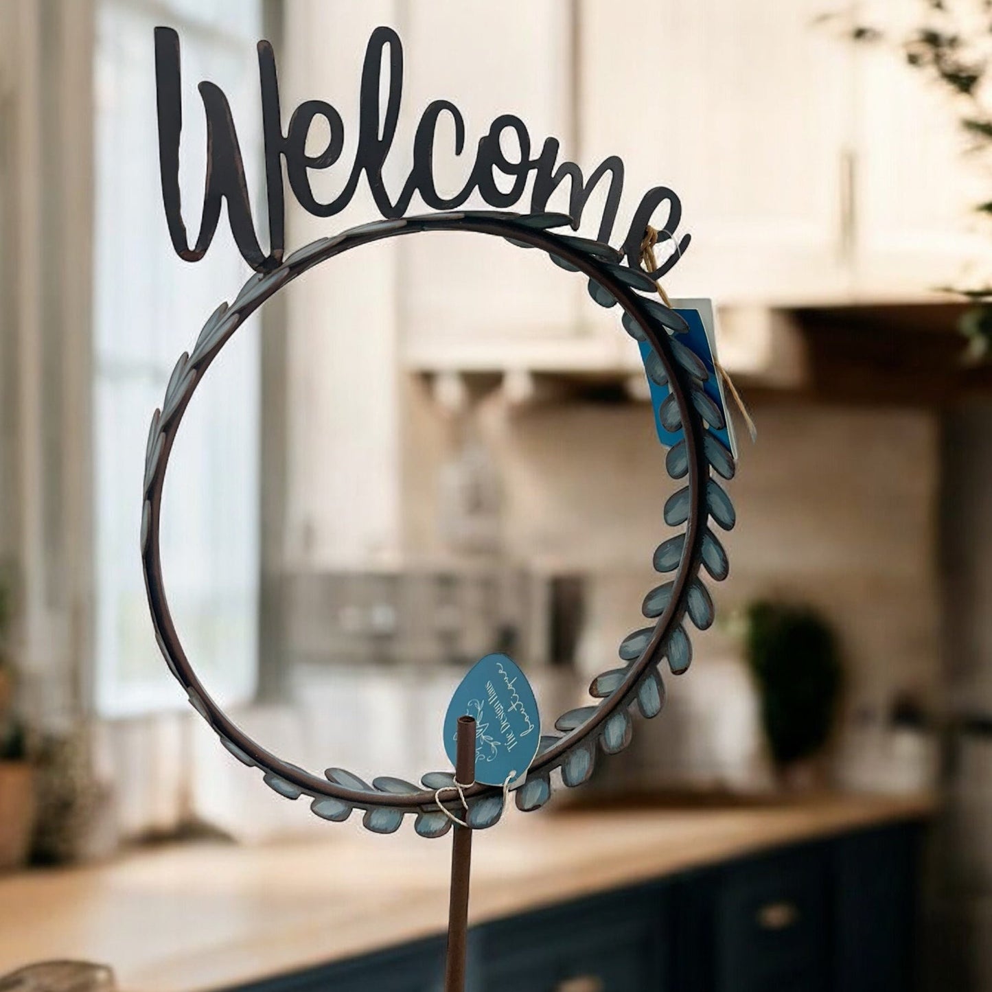 Round Top Finial Welcome Wreath