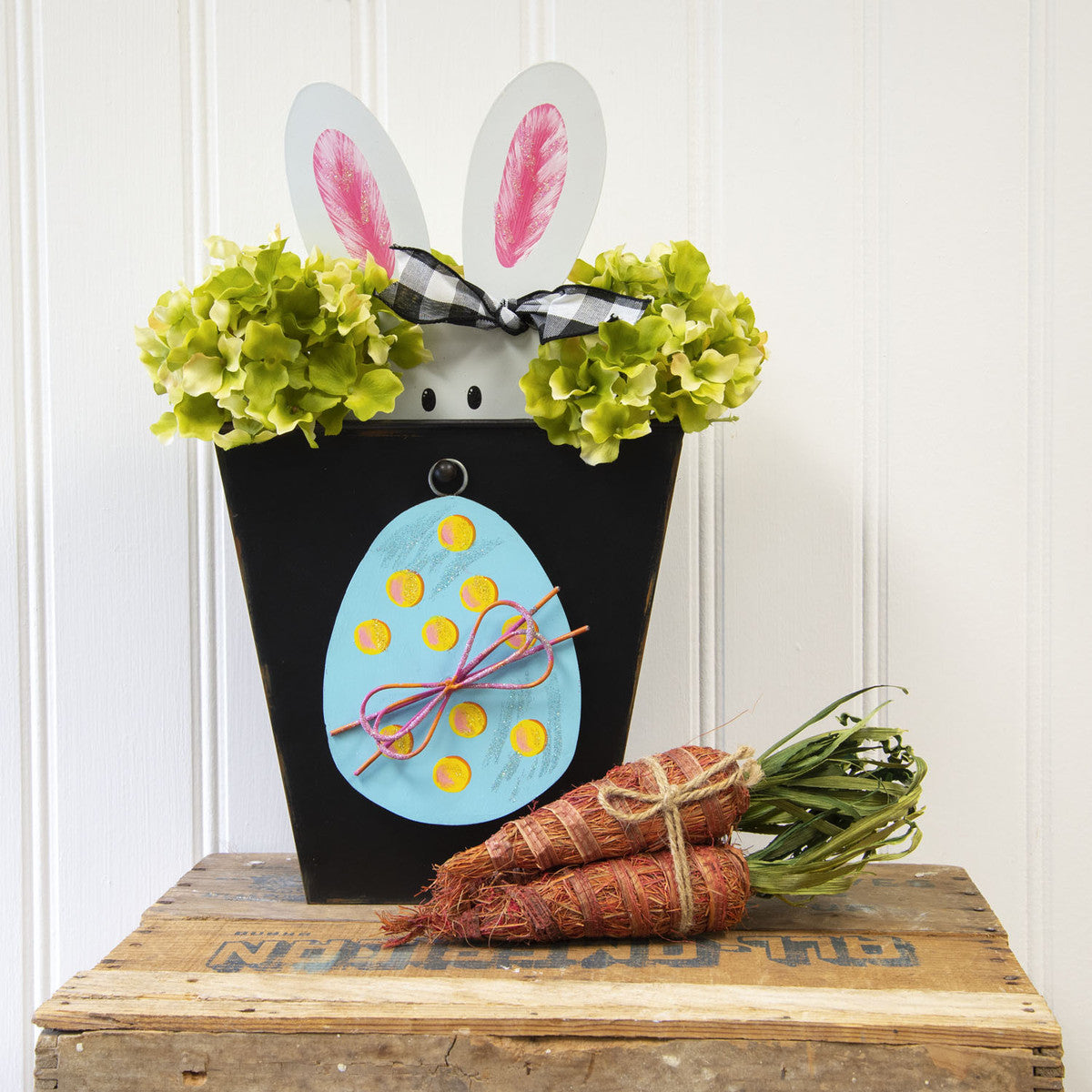 Round Top Black Planter