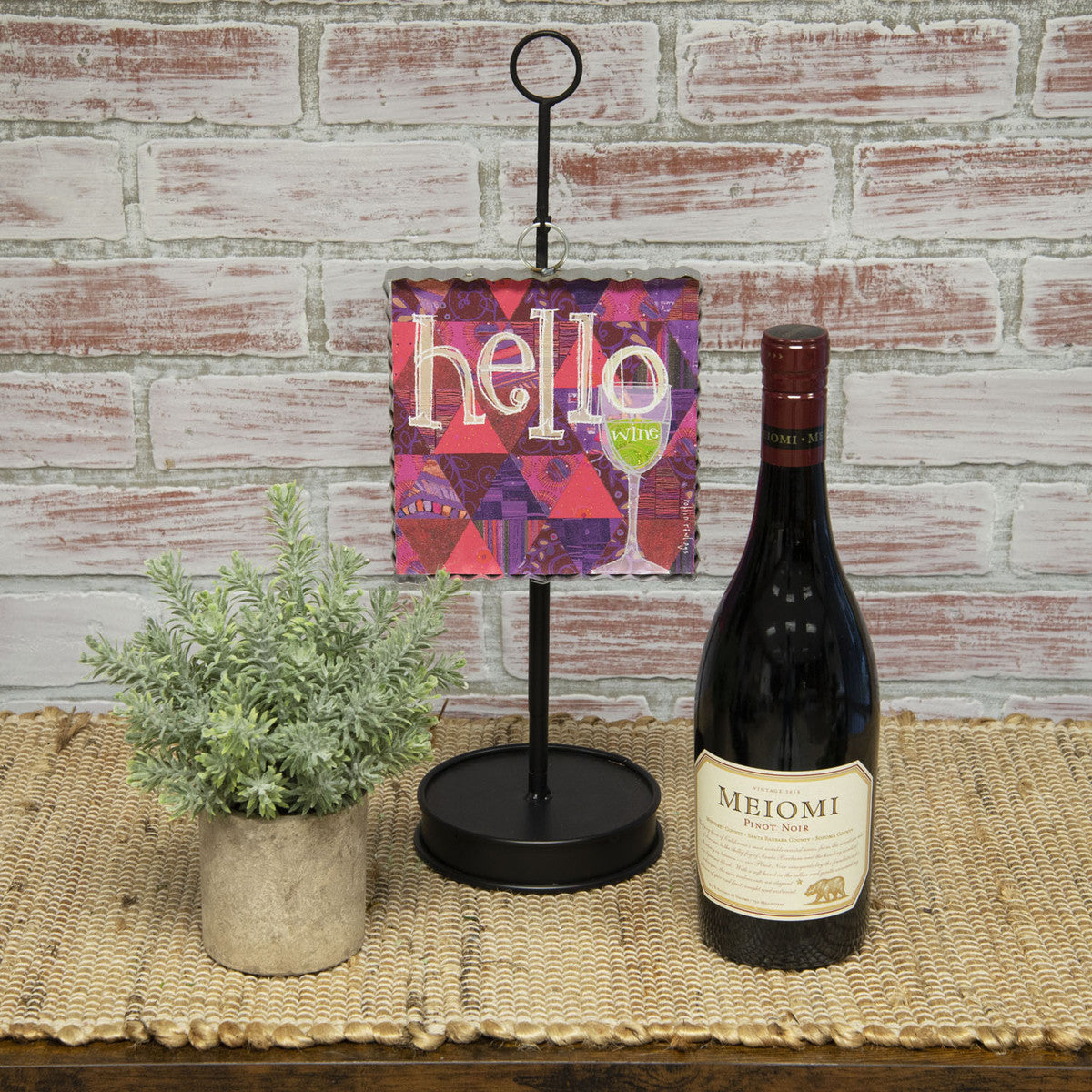 Round Top Hello Wine Charm