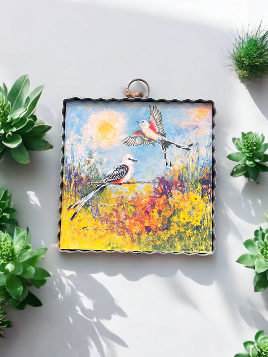 Roundtop Spring Scissortail Bird Charm