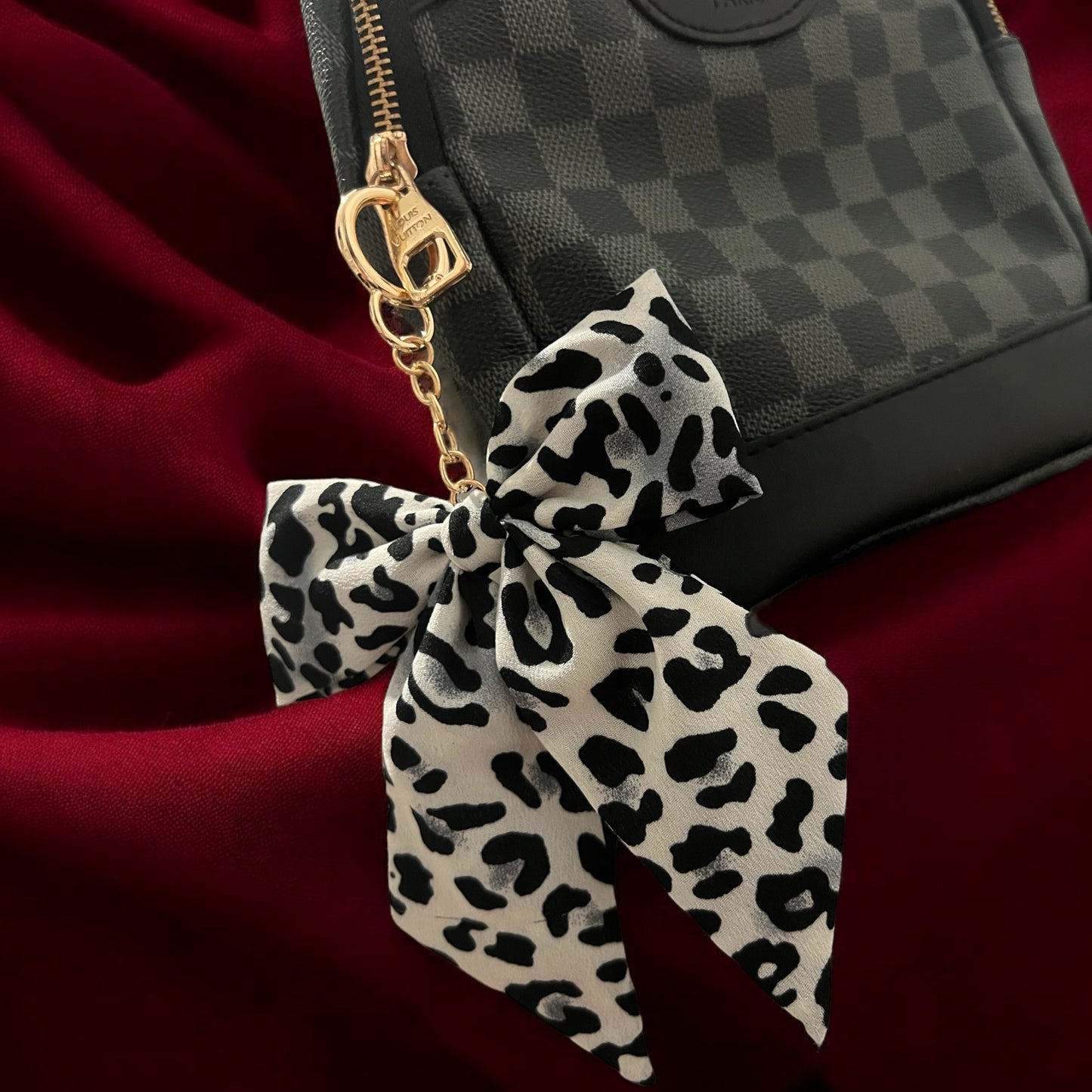 Cheetah Bow Clip On Keychain
